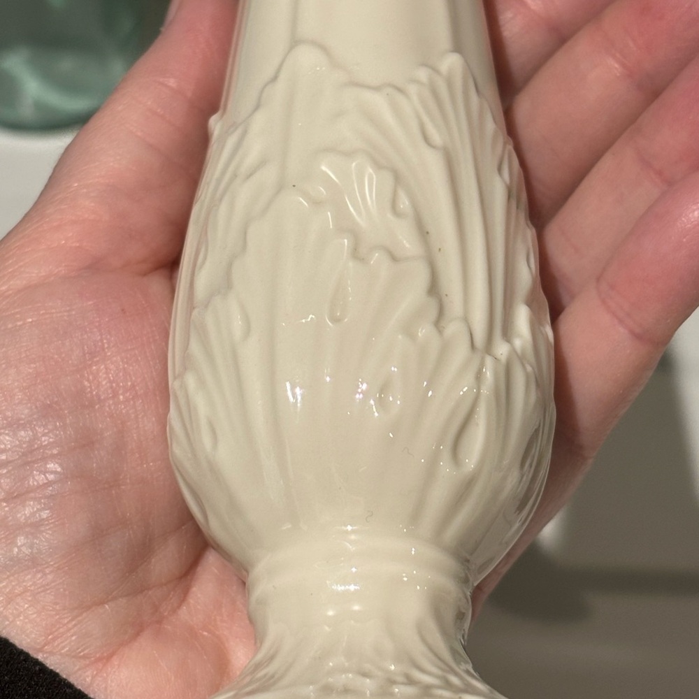 LENOX Bud Vase Raised Acanthus Leaf Florentine Collection 10 3/4" Tall - Picture 4 of 5